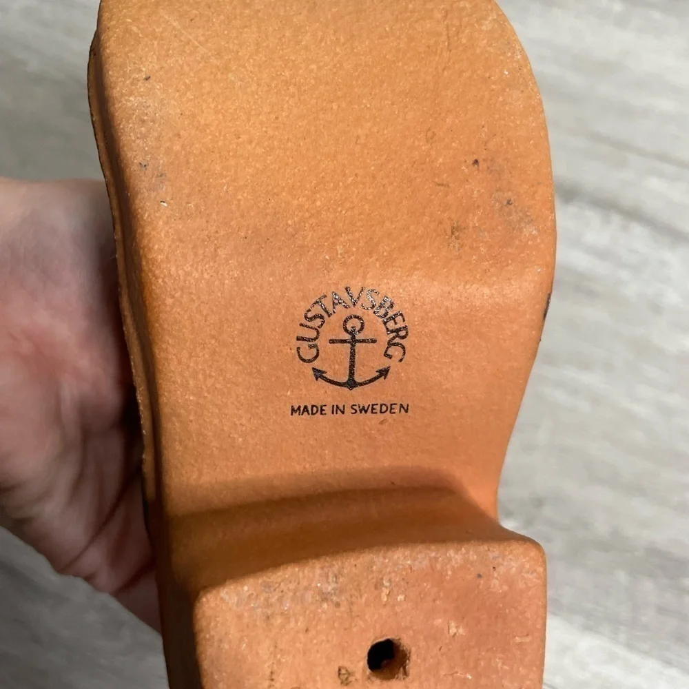 Gustavsberg Made in Sweden Heja Sverige Friskt Humor Clog Pottery